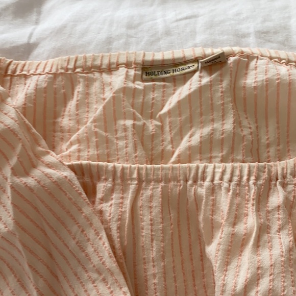 Cute blouse - Picture 3 of 4